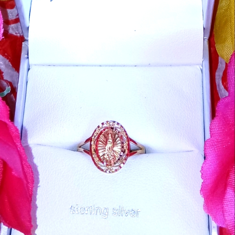 New Sterling silver size 7 ring